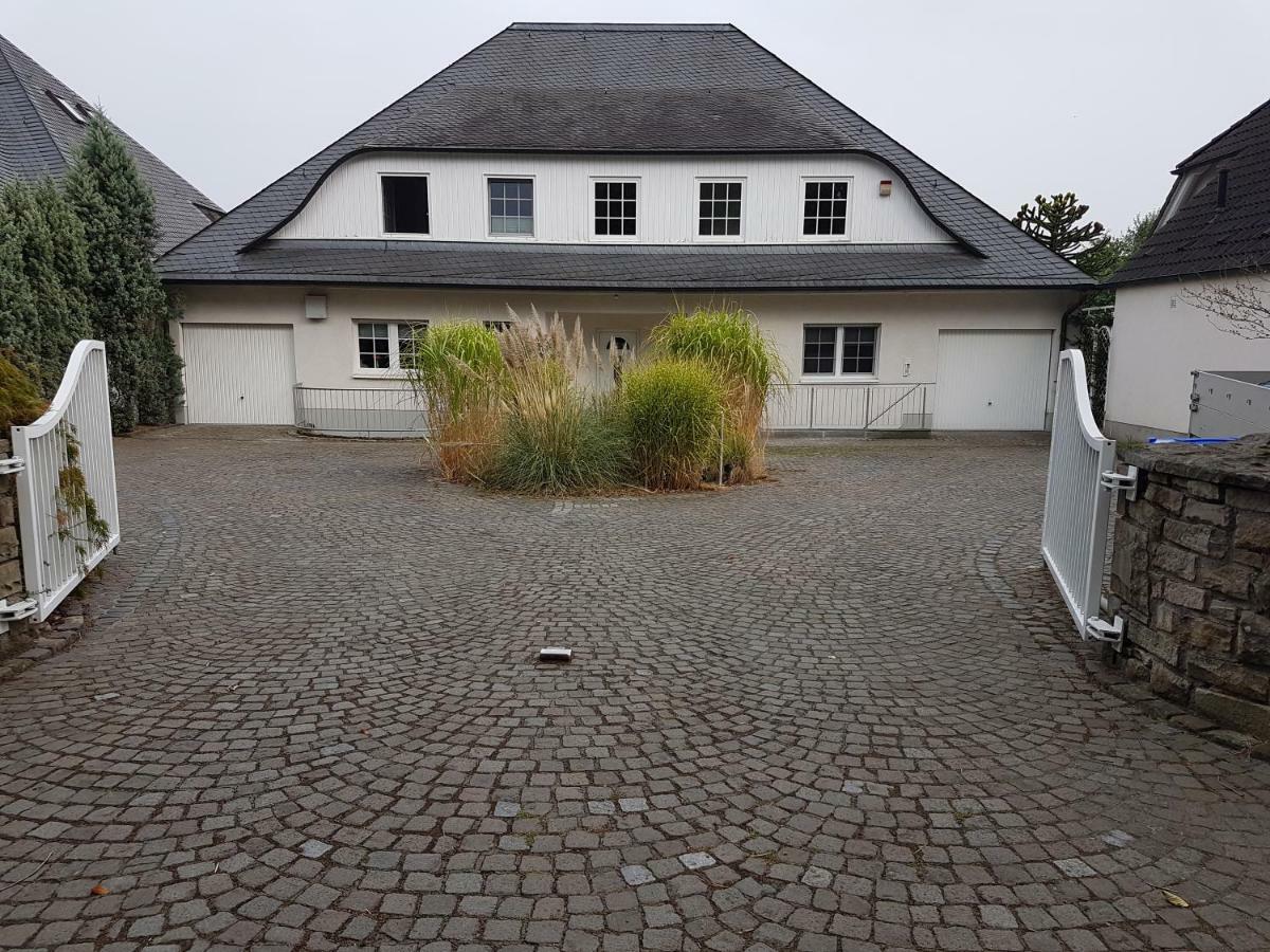Wohnen Im Souterrain Einer Villa Herdecke Exteriör bild